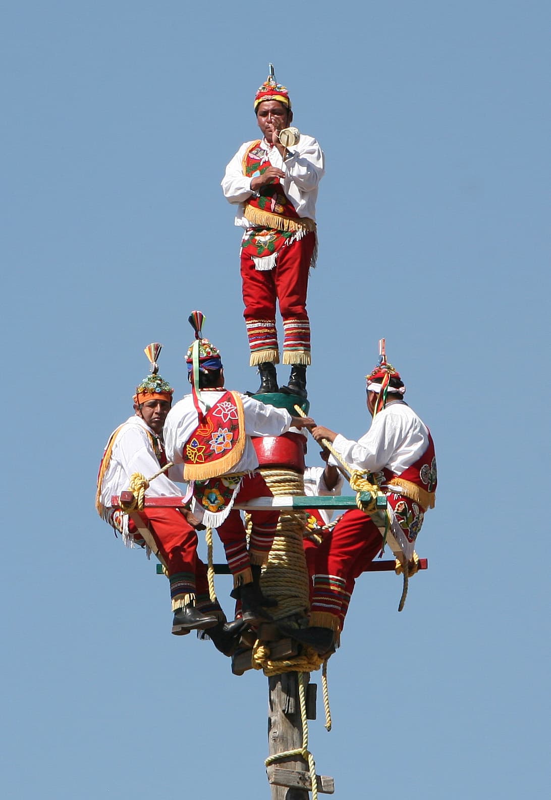 The ritual of the voladores